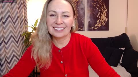 Vivian online show from November 14, 4:09 pm