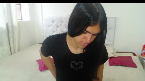 instagram Viviana73215 online show from April 14, 11:35 am