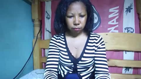 Snapshot of viviane0812 chatting on March 1, 12:45 pm viviane0812 online show from March 1, 12:45 pm