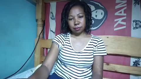 Snapshot of viviane0812 chatting on March 4, 3:48 pm viviane0812 online show from March 4, 3:48 pm