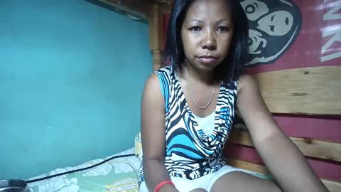 Snapshot of viviane0812 chatting on March 12, 9:02 am viviane0812 online show from March 12, 9:02 am
