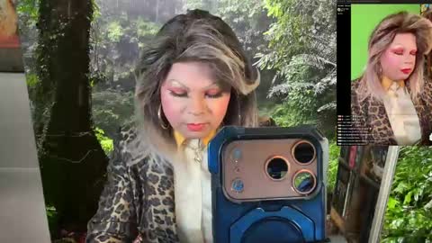 VivianFrosty online show from May 3, 3:23 am
