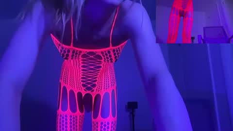 vivian layy online show from July 21, 12:45 am