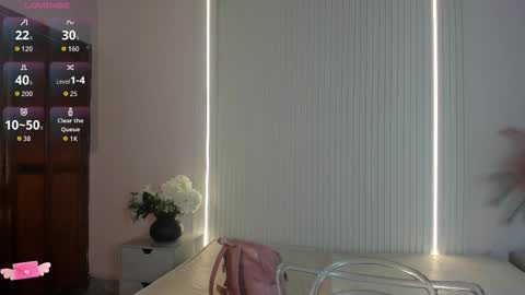 vivianowen9 online show from March 26, 12:21 pm