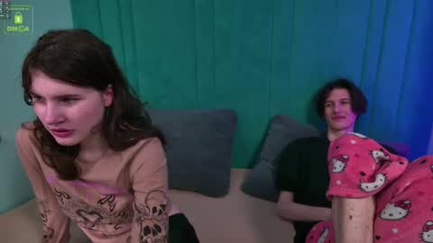 VIVIARAGENDY online show from November 6, 3:48 pm