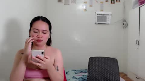 viviene online show from June 11, 5:38 am