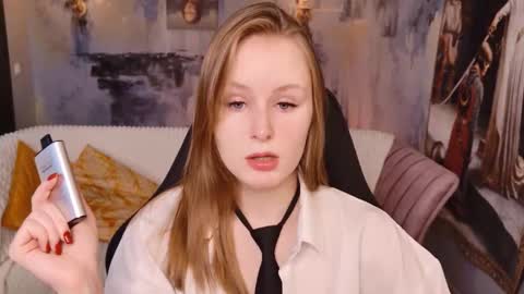 Vivien online show from February 19, 9:19 am