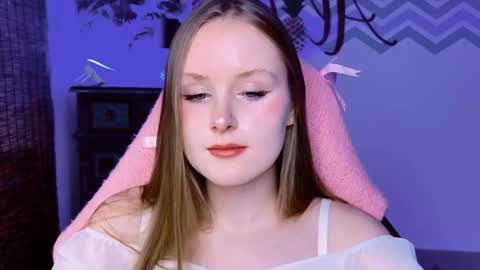 Vivien online show from October 5, 2:13 pm