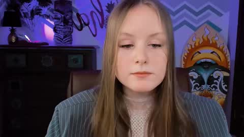 Vivien online show from February 22, 12:18 pm