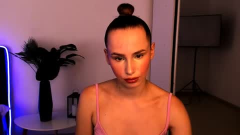 vivistar65 online show from June 15, 1:25 pm