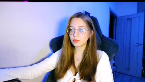vivivivikkie online show from May 29, 9:57 pm