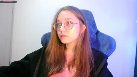 vivivivikkie online show from January 14, 9:56 pm