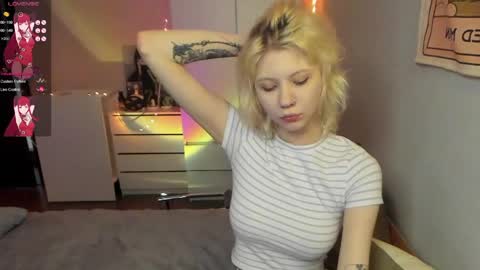 chatur babes online show from May 15, 10:39 pm