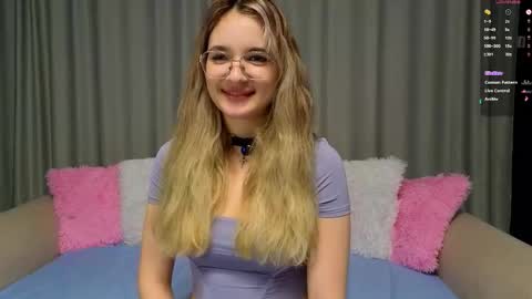 vivyboo111 online show from November 29, 9:11 pm