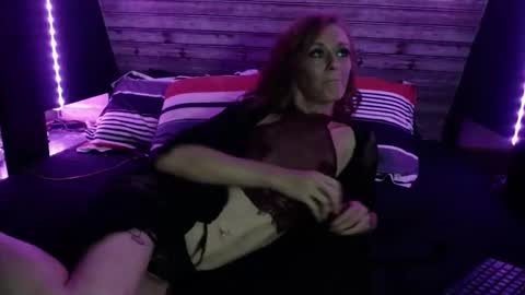 vixengoddess6996 online show from April 2, 2:52 am