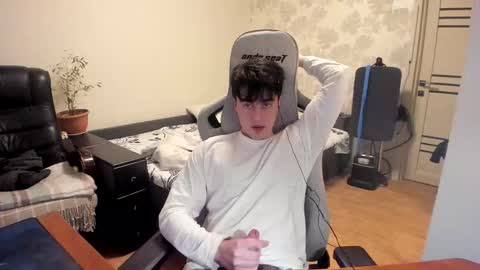 Martin online show from December 19, 12:33 pm