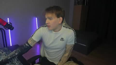 vova_belkin_2 online show from May 12, 5:44 pm
