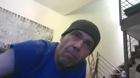 voyeuredeluxe online show from February 3, 6:40 am