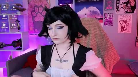 vronnier online show from April 17, 3:58 pm