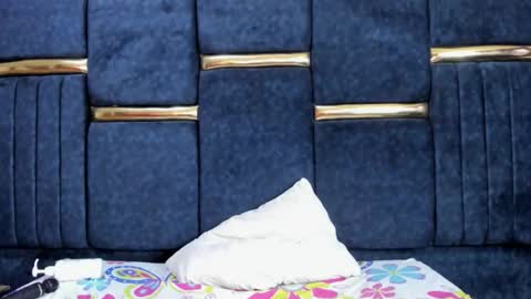 skay online show from April 18, 7:58 pm