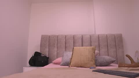 Violeta online show from November 11, 3:09 am