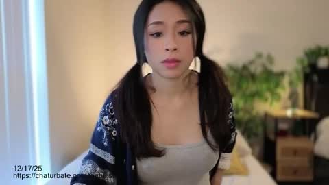 Jen online show from December 17, 6:03 pm