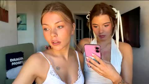 Mia online show from October 7, 12:23 pm