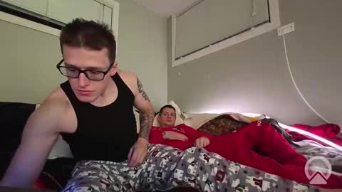 walkerbrett online show from November 3, 7:53 am