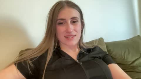walkiria19 online show from April 29, 5:30 pm