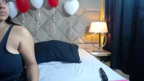 Wanda and Ember online show from September 23, 9:58 am