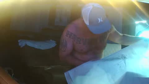 inittogetitin online show from November 10, 11:46 am