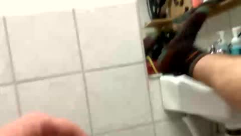 Display Name online show from November 26, 6:59 pm