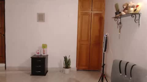 warrior_xena online show from November 3, 12:22 am