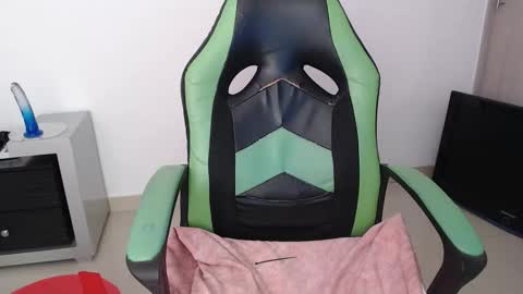 Trixie 3 online show from March 7, 8:09 pm