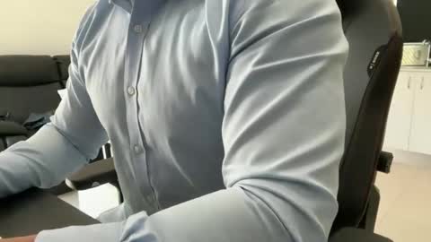 Weapon X online show from April 15, 2:04 am