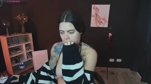Wednesday  Birthday show   December 18 online show from January 5, 9:14 pm