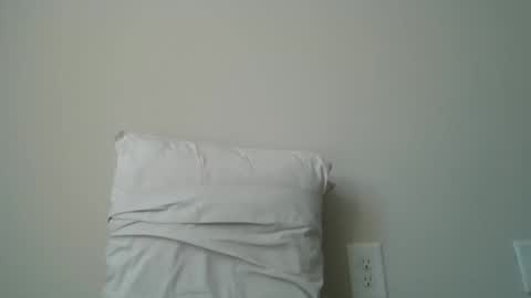 Weezy online show from May 17, 2:59 pm