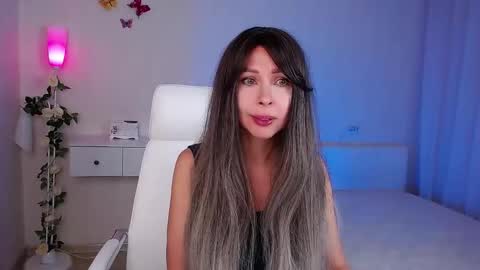 Wendi Foster online show from October 23, 5:14 pm