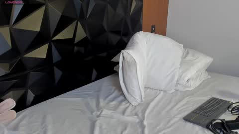 Wendy Marshall  online show from September 29, 8:19 pm