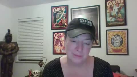 WendyCU online show from February 11, 8:37 am