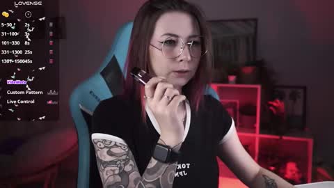 little girl who is always rightLisa online show from February 19, 2:23 am