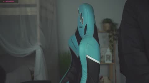 little girl who is always rightLisa online show from November 24, 12:53 am