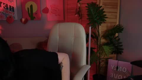 little girl who is always rightLisa online show from March 31, 1:28 am