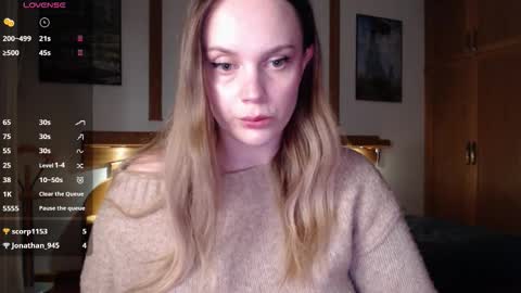 Snapshot of wet_lana chatting on October 4, 5:55 pm Lana online show from October 4, 5:55 pm