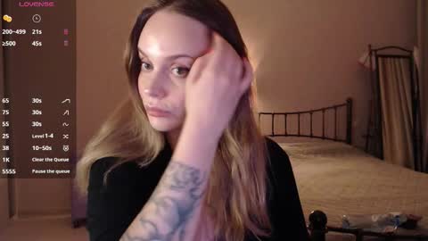 Snapshot of wet_lana chatting on September 10, 5:25 pm Lana online show from September 10, 5:25 pm