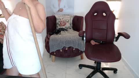 Diva online show from April 1, 1:28 am