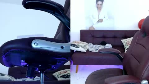Diva online show from May 25, 11:00 pm