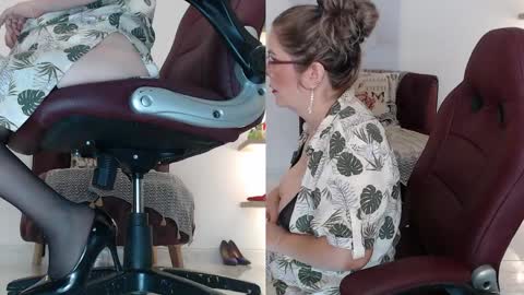 Diva online show from April 1, 9:45 pm