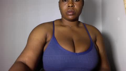 Snapshot of wet_pussyy24 chatting on December 3, 11:51 pm lily online show from December 3, 11:51 pm