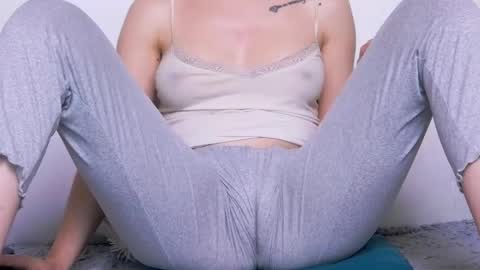 Beatrice Moan from LovenseWet from Tip MenuOpen for Private online show from April 14, 2:59 am